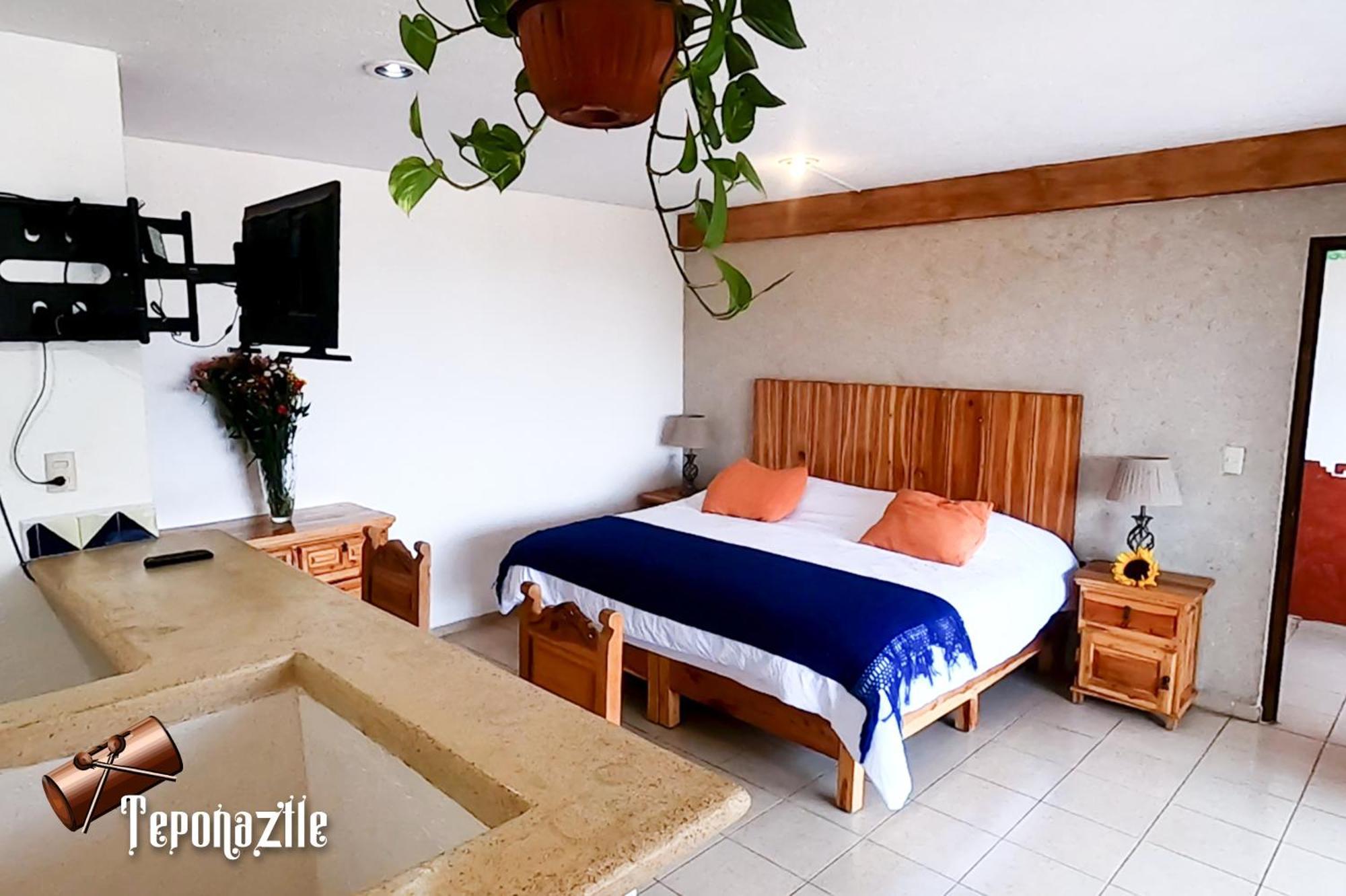 ホテル La Piramide Del Tepozteco テポストラン エクステリア 写真